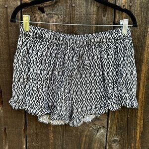 Bobbie Brooks Sleepwear Black & White Ruffle Bottom PJ Pajama Shorts Drawstring